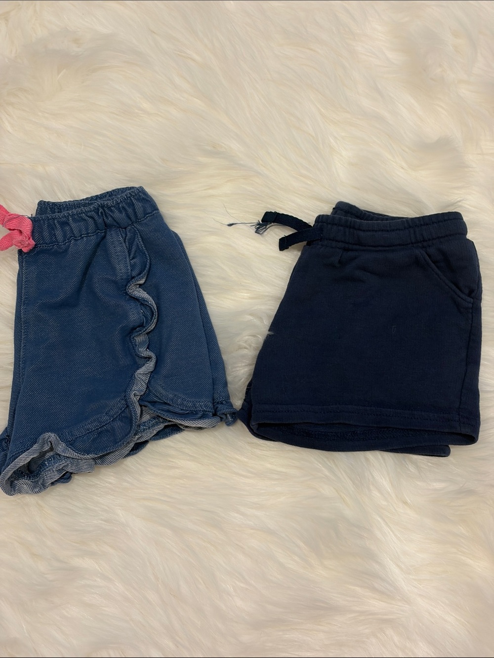 Girls 2T Clothing Bundle! - Picture 11 of 11